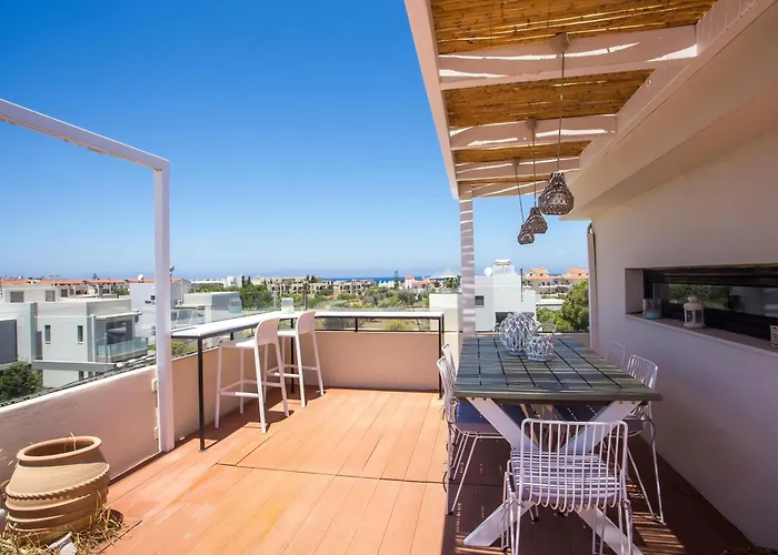 Laila Villa