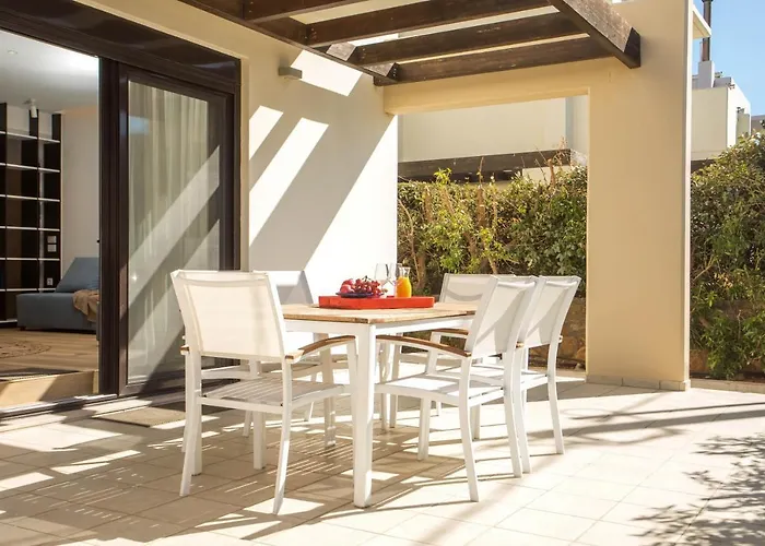 Laila * Ialysos (Rhodes)