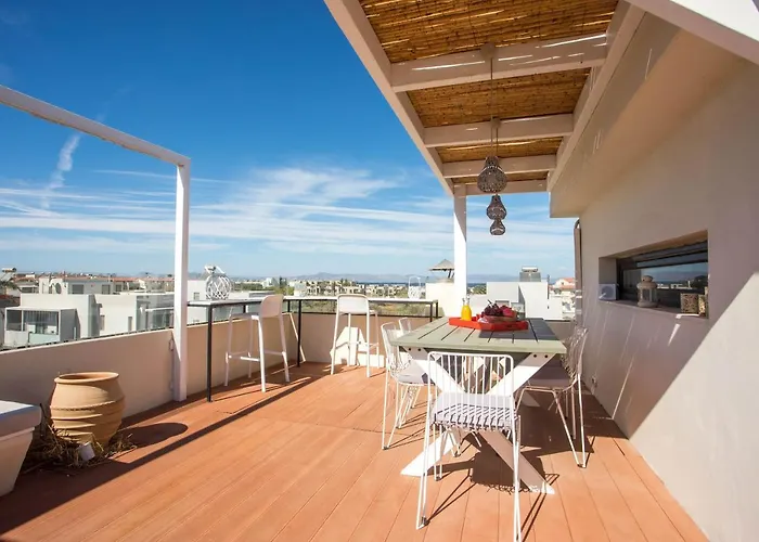 Laila Villa